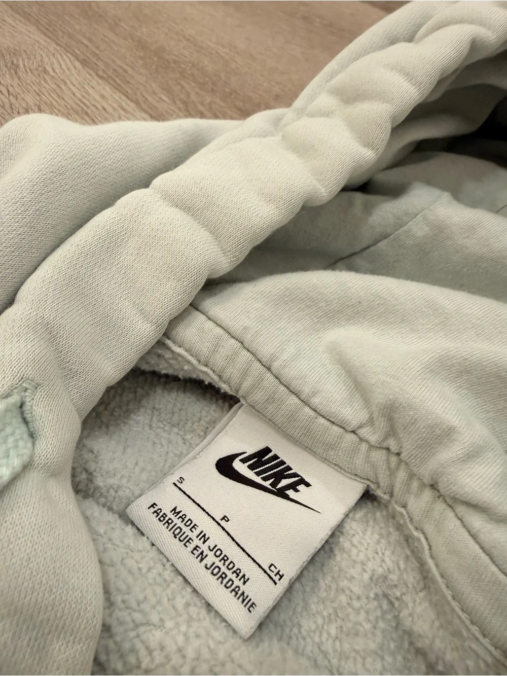 Nike Men's Pale Gray Pullover Hoodie with White Logo